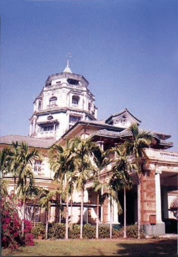 Chin Tsong Palace at Xie Die Garden in Yangon, Myanmmar. Courtesy of Edwin Tan.